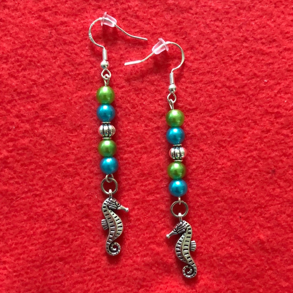 NWT, Handmade by A Charmed Life. Dangle Seahorse Earrings
